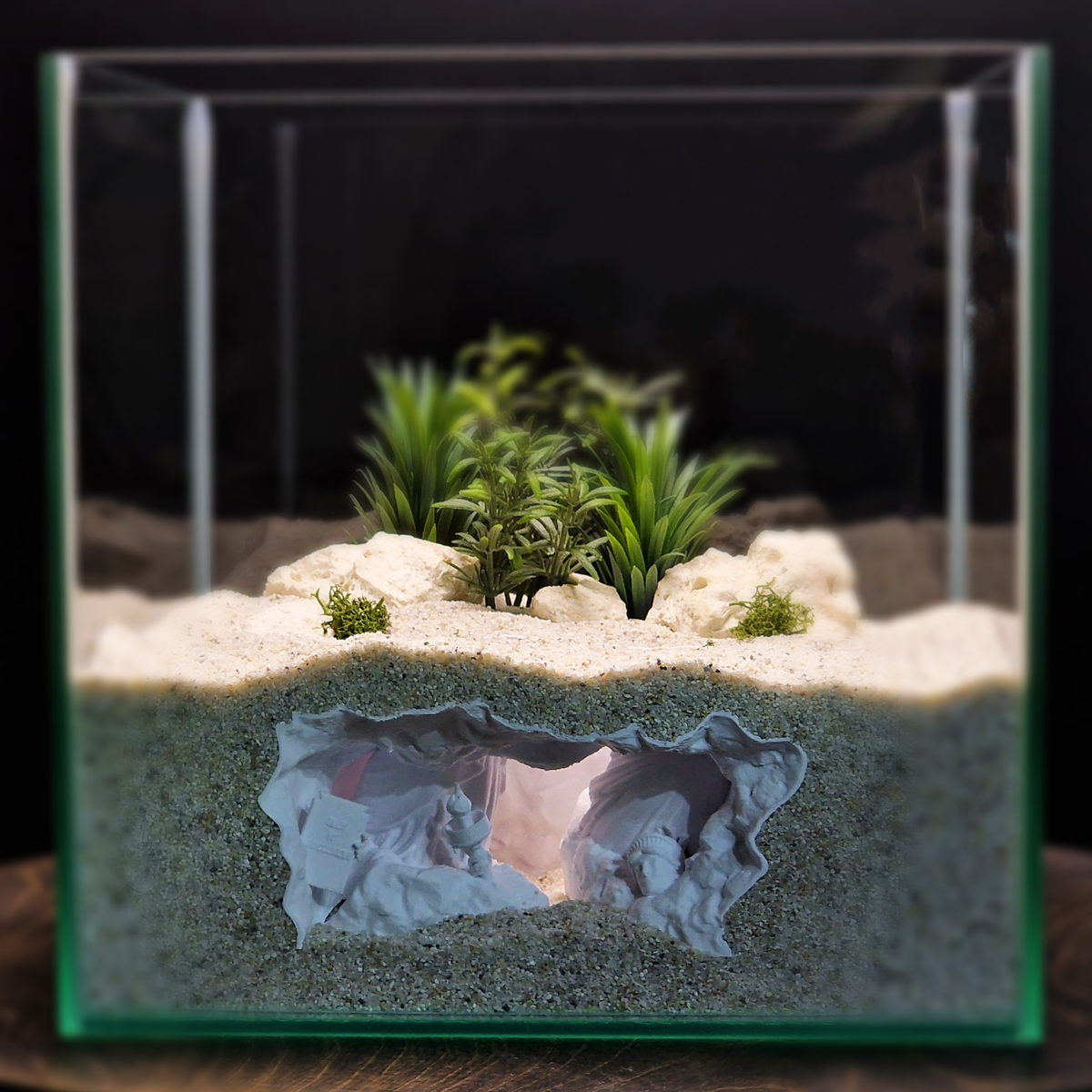 Statue of Liberty Aquarium Cave — source 001 1